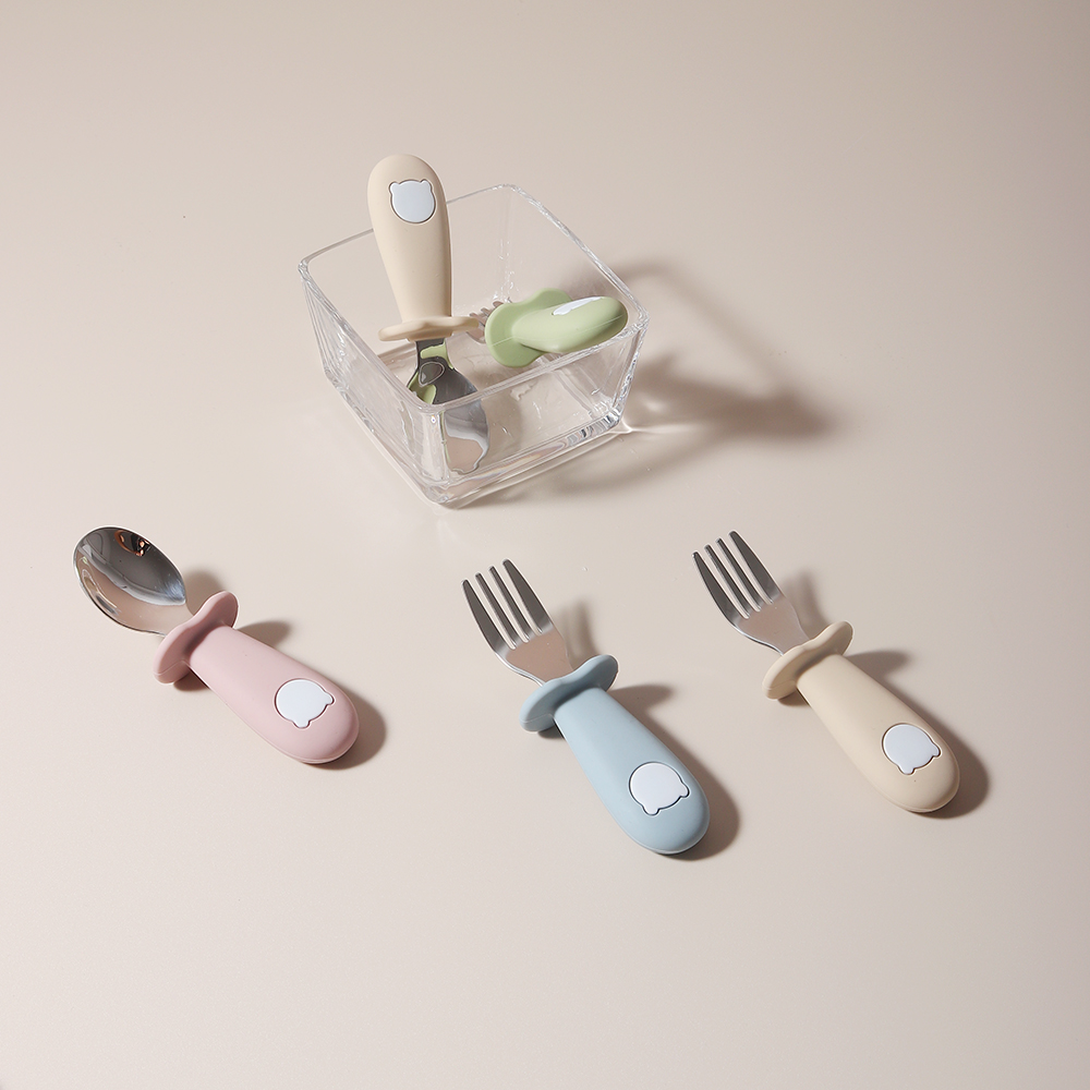 Baby Panda Shape Silicone Spoo - Baby Food Lunch 评论和价格